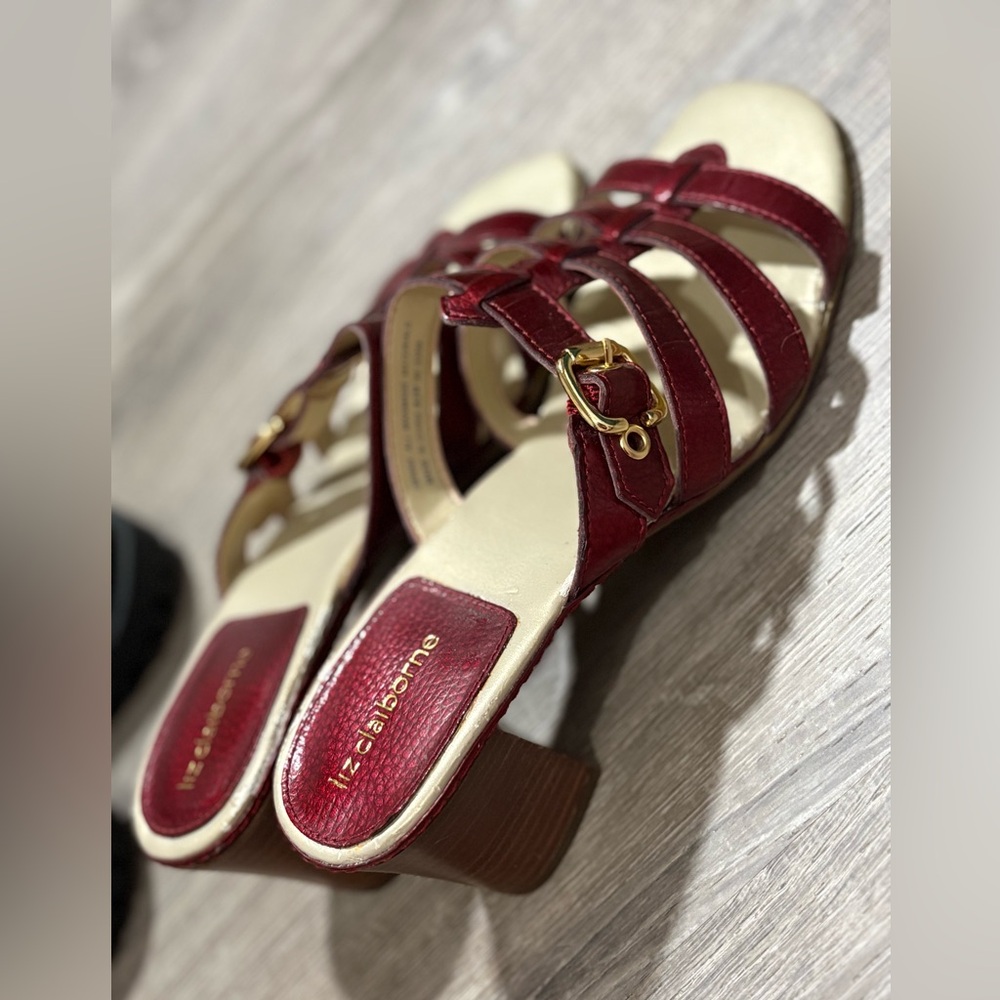 Liz Claiborne Burgundy Sandals - Picture 9 of 9